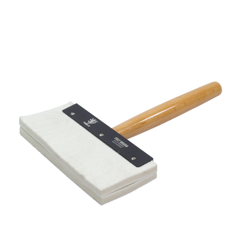 NELA Felt Brush